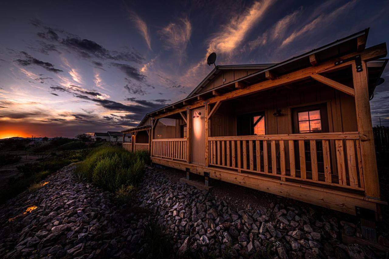 -Pet Friendly- Miners Cabin #5 -Two Double Beds - Private Balcony Tombstone Luaran gambar