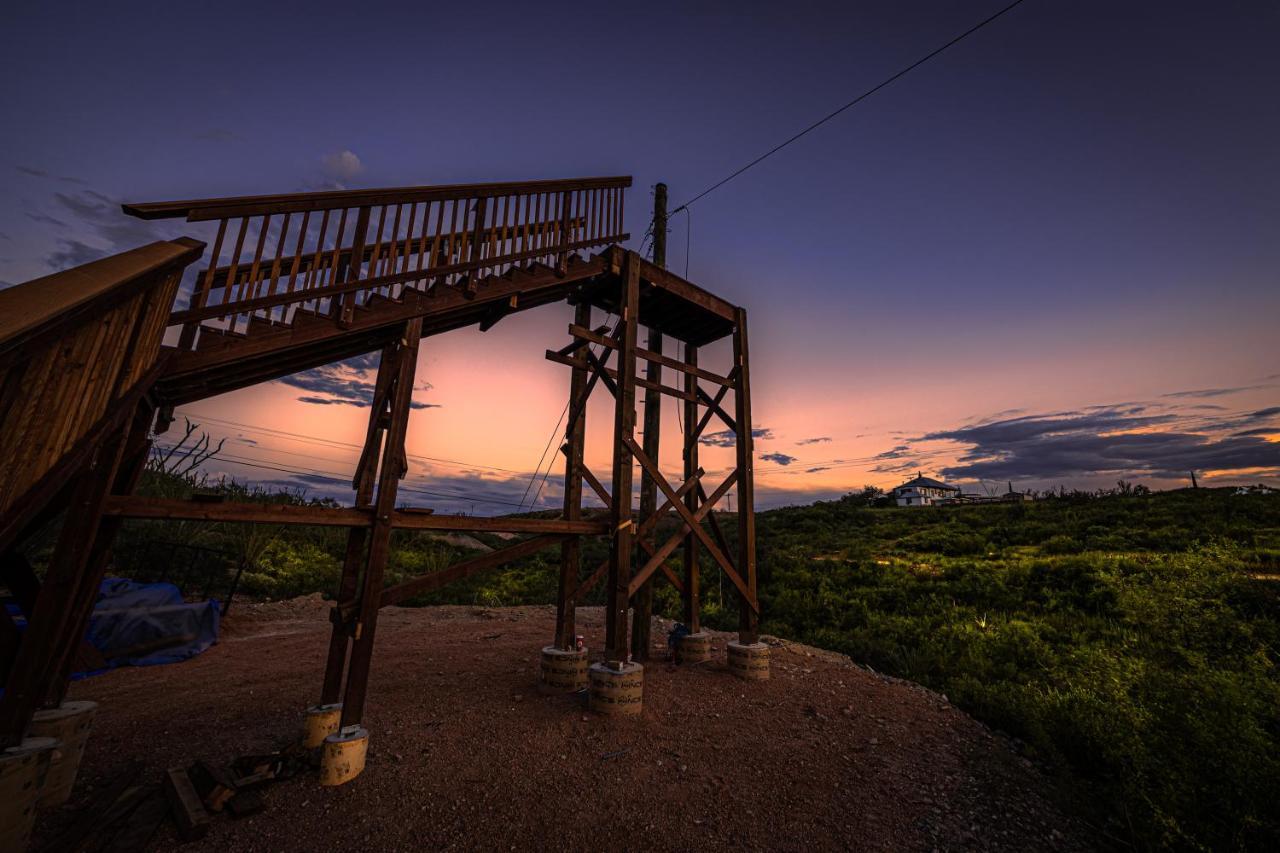 -Pet Friendly- Miners Cabin #5 -Two Double Beds - Private Balcony Tombstone Luaran gambar