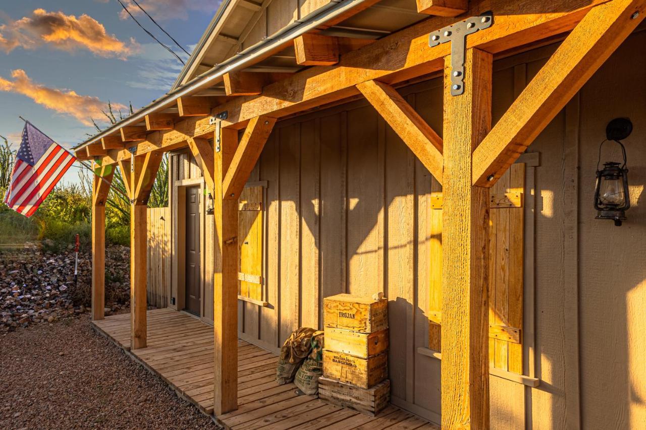 -Pet Friendly- Miners Cabin #5 -Two Double Beds - Private Balcony Tombstone Luaran gambar